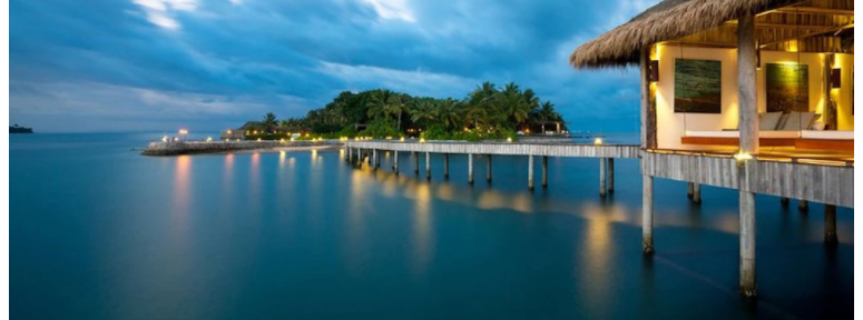 Los 7 bungalows sobre el agua más lujosos del mundo, para dormir acunado por las olas