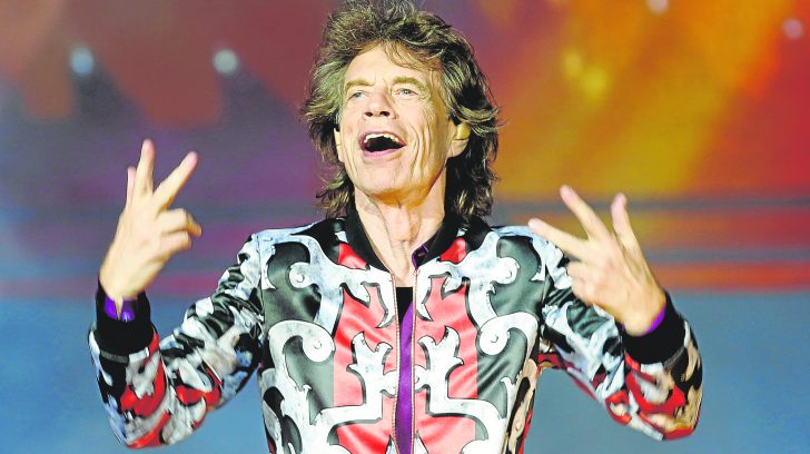 FILE PHOTO: Mick Jagger of the Rolling Stones performs during a concert of their "No Filter" European tour at the Orange Velodrome stadium in Marseille, France, June 26, 2018. REUTERS/Jean-Paul Pelissier/File Photo