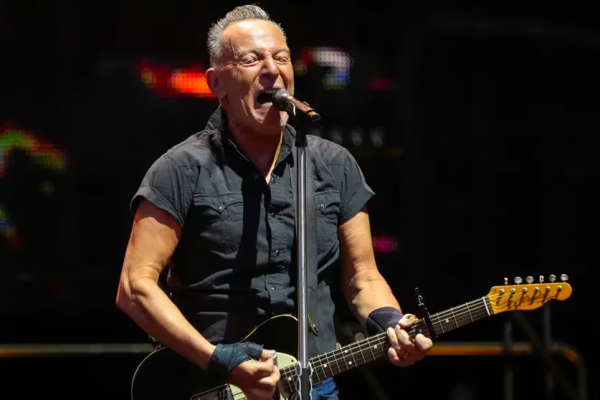 Bruce Springsteen pospuso cuatro shows en Europa por problemas de salud