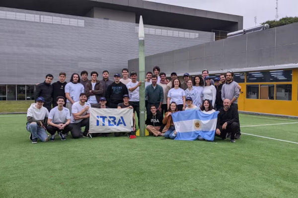 Un cohete argentino vuelve a la competencia universitaria espacial más importante del mundo