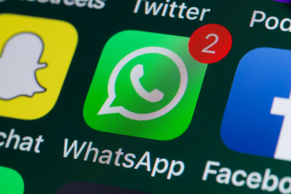 La nueva función de WhatsApp que permitirá chatear en varios idiomas y traducir los mensajes automáticamente
