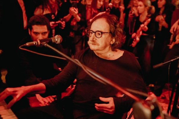 Charly García muestra la tapa de ‘La lógica del escorpión’: ¿Cuándo sale su nuevo disco?