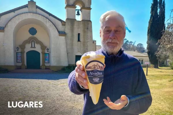 El monasterio Benedictino de Los Toldos: recibe visitantes para vivir con los monjes y vende quesos que son un éxito