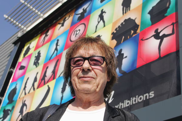 Bill Wyman: los 30 años de la primera gira de los Rolling Stones sin él y su casamiento con una mujer de 19 años