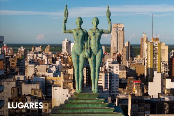 Misterios y secretos de Las Mellizas, la escultura que se levantó en un edificio icónico