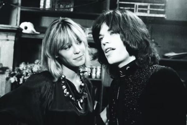 Anita Pallenberg: la groupie que vivió los años más salvajes de los Rolling Stones, vio el infierno y renació