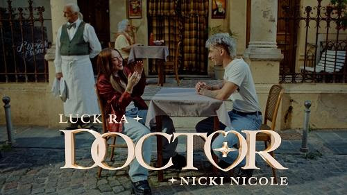 Luck Ra y Nicki Nicole presentan “doctor”