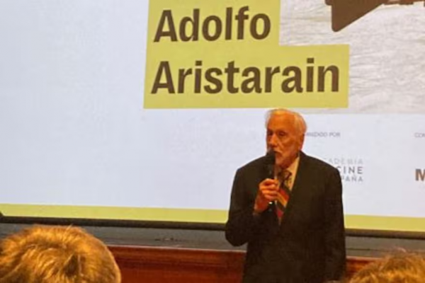 Adolfo Aristarain fue condecorado con la Medalla de Oro del cine español