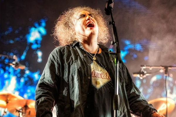 The Cure lanzó su primera canción en 16 años: así suena “Alone”, el primer adelanto de su nuevo disco