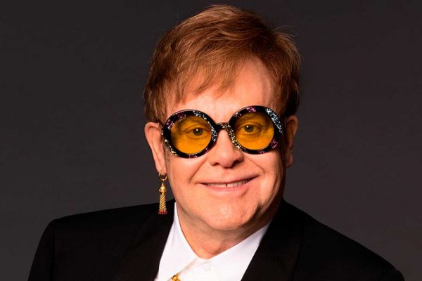 Los hijos de Elton John están preocupados por la salud del músico