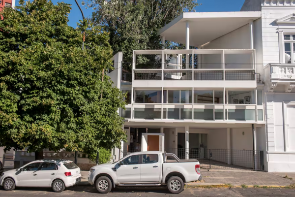 Venden la Casa Curutchet en La Plata, obra maestra de Le Corbusier y faro de la arquitectura moderna en Latinoamérica