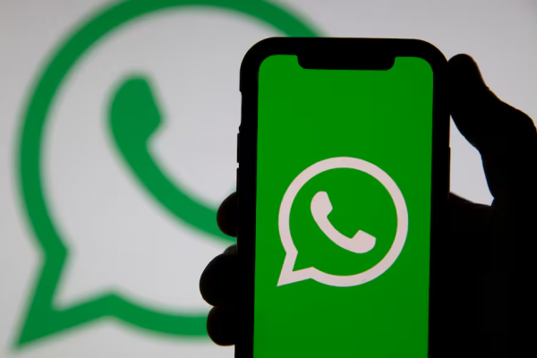 Nueva estafa en WhatsApp: acceden a tu cuenta mediante un código QR y la usan en simultáneo