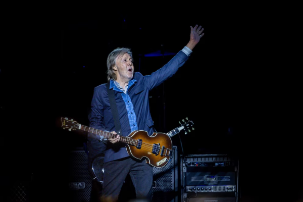 Paul McCartney deslumbró en Madrid en los compases finales de su gira